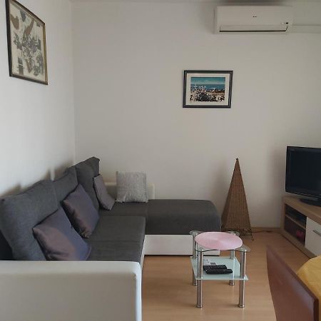 Apartment Mirela 扎达尔 外观 照片