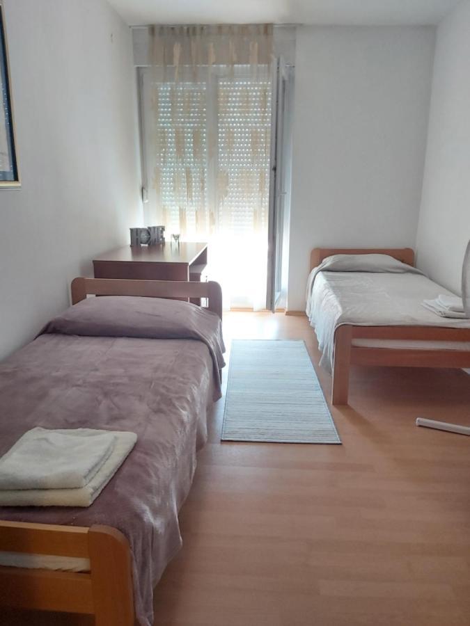 Apartment Mirela 扎达尔 外观 照片