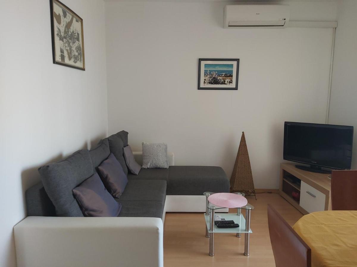 Apartment Mirela 扎达尔 外观 照片